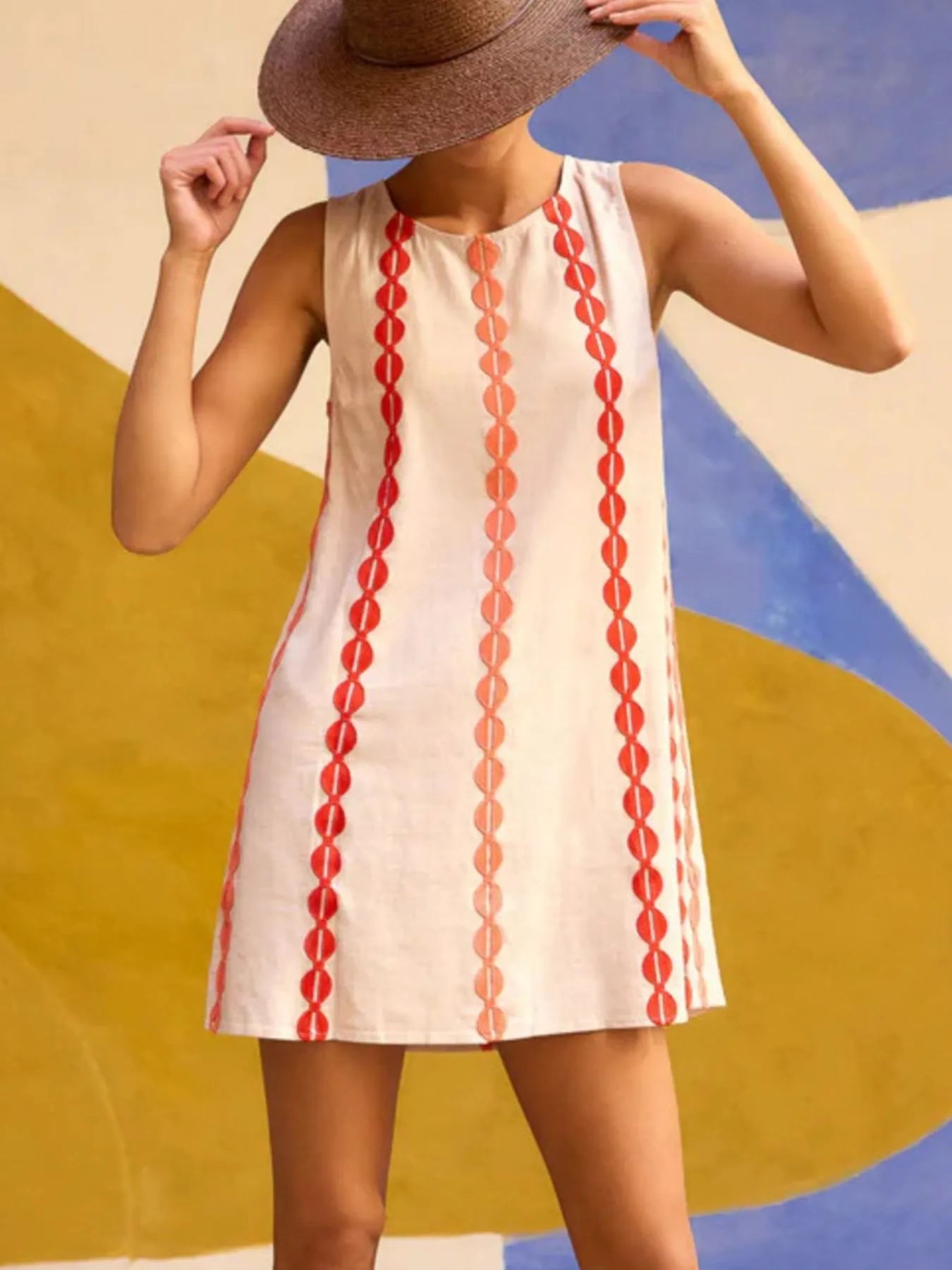 Geometric Print Sleeveless Mini Dress with Buttons Secondary image