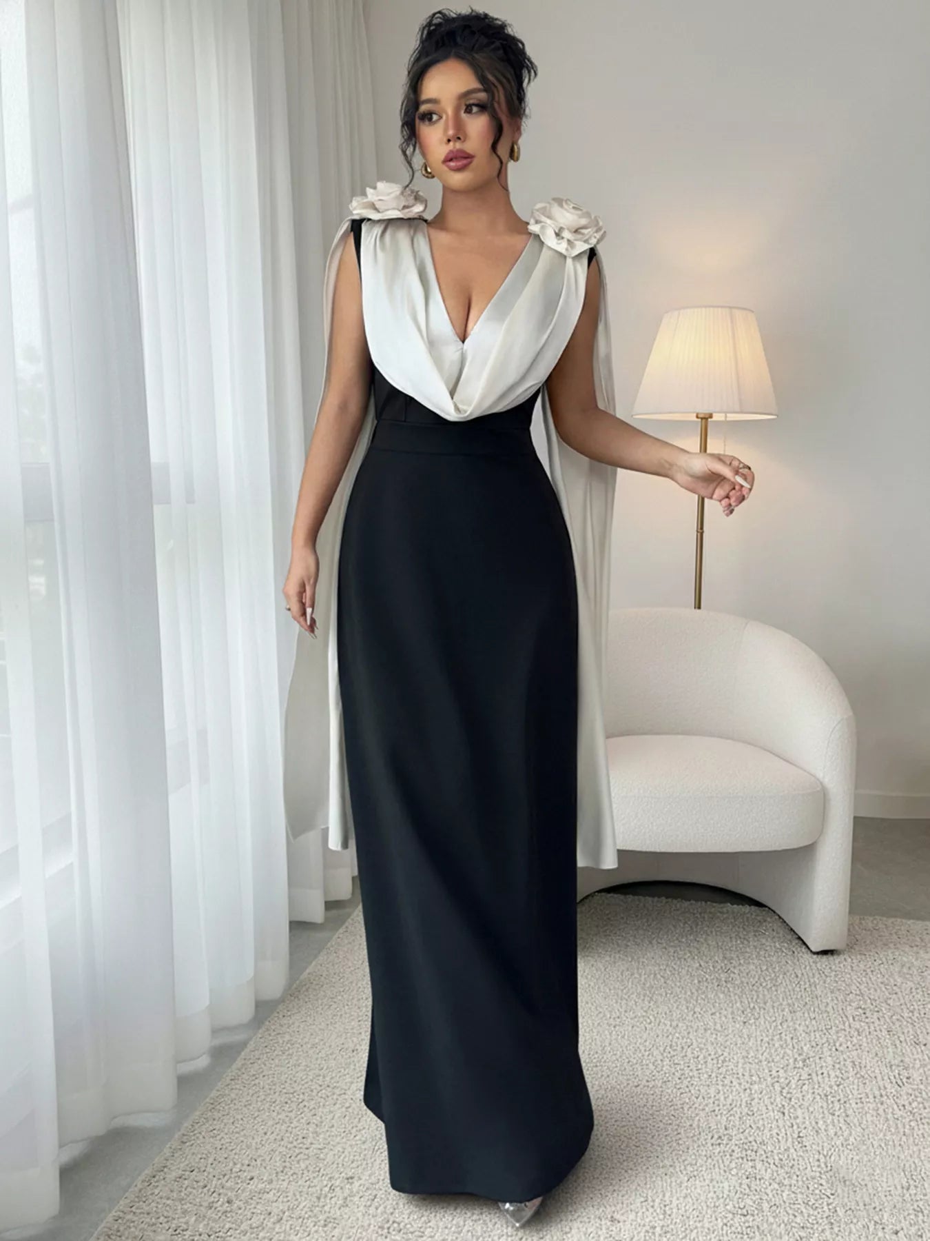 Floral Applique Two Tone Maxi Dress Secondary image