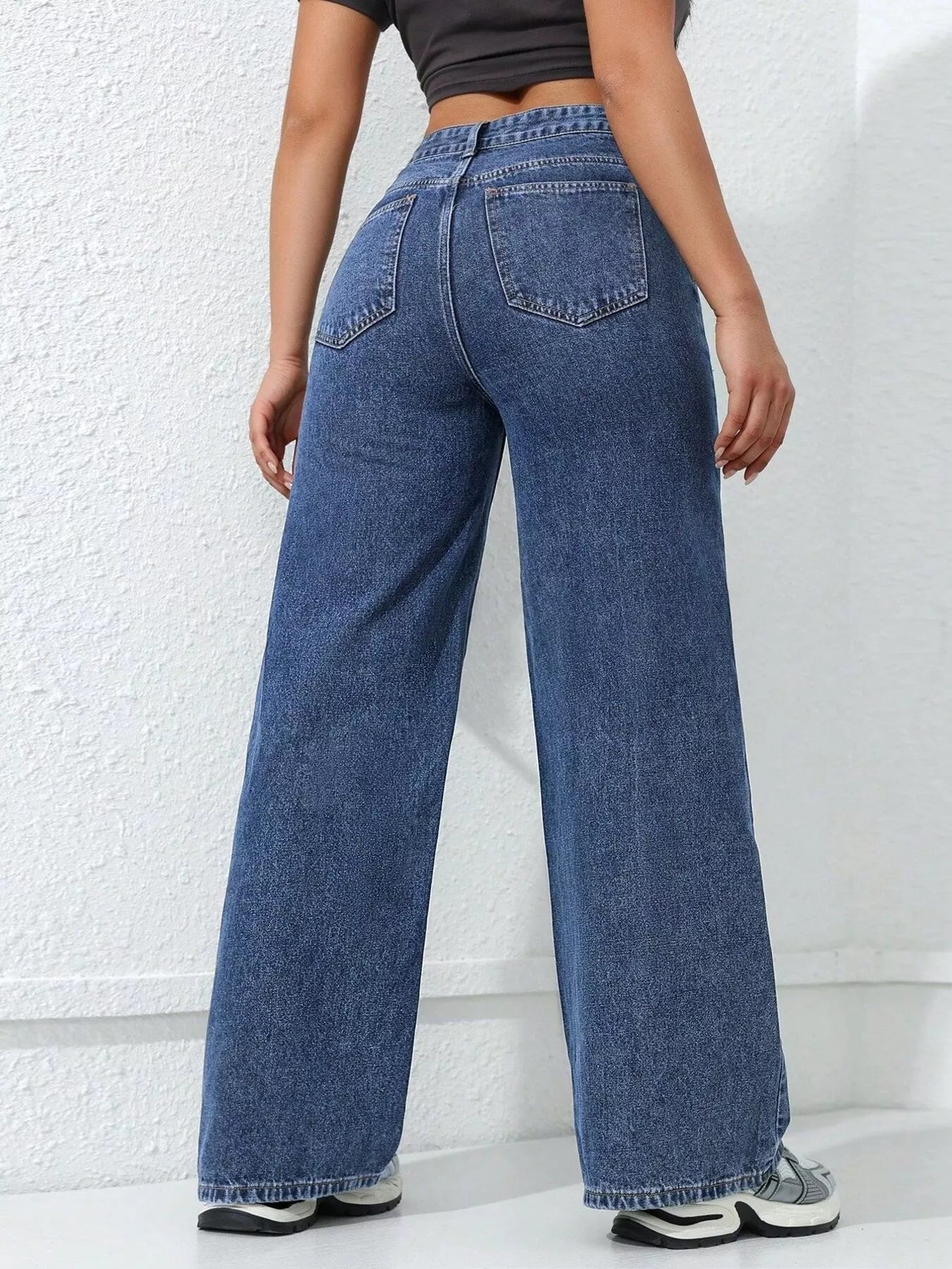 High-Waisted Wide Leg Jeans Secondary image