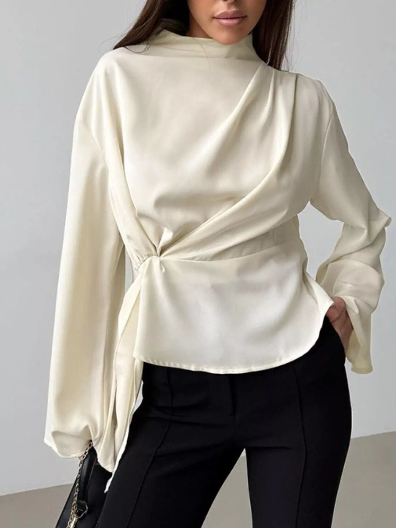 Ruched Mock Neck Long Sleeve Blosue Secondary image