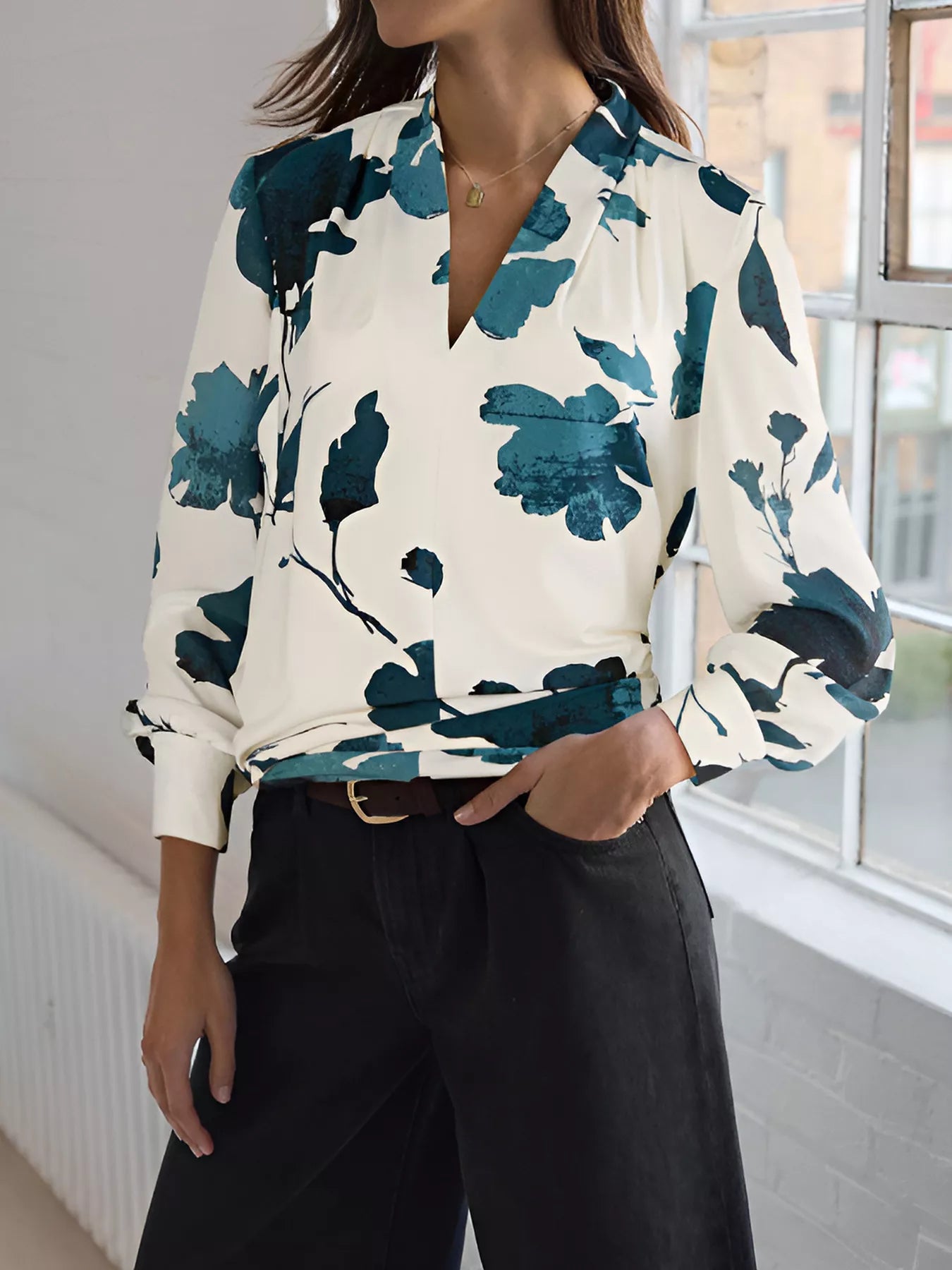 Printed V-Neck Long Sleeve Blouse Secondary image