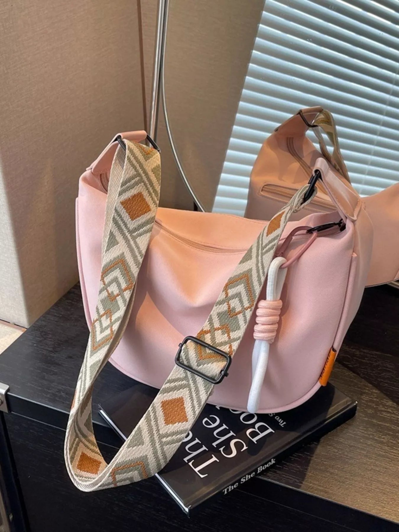 33bfff4064b94fe299da8eef55339520-Max-Origin Main image