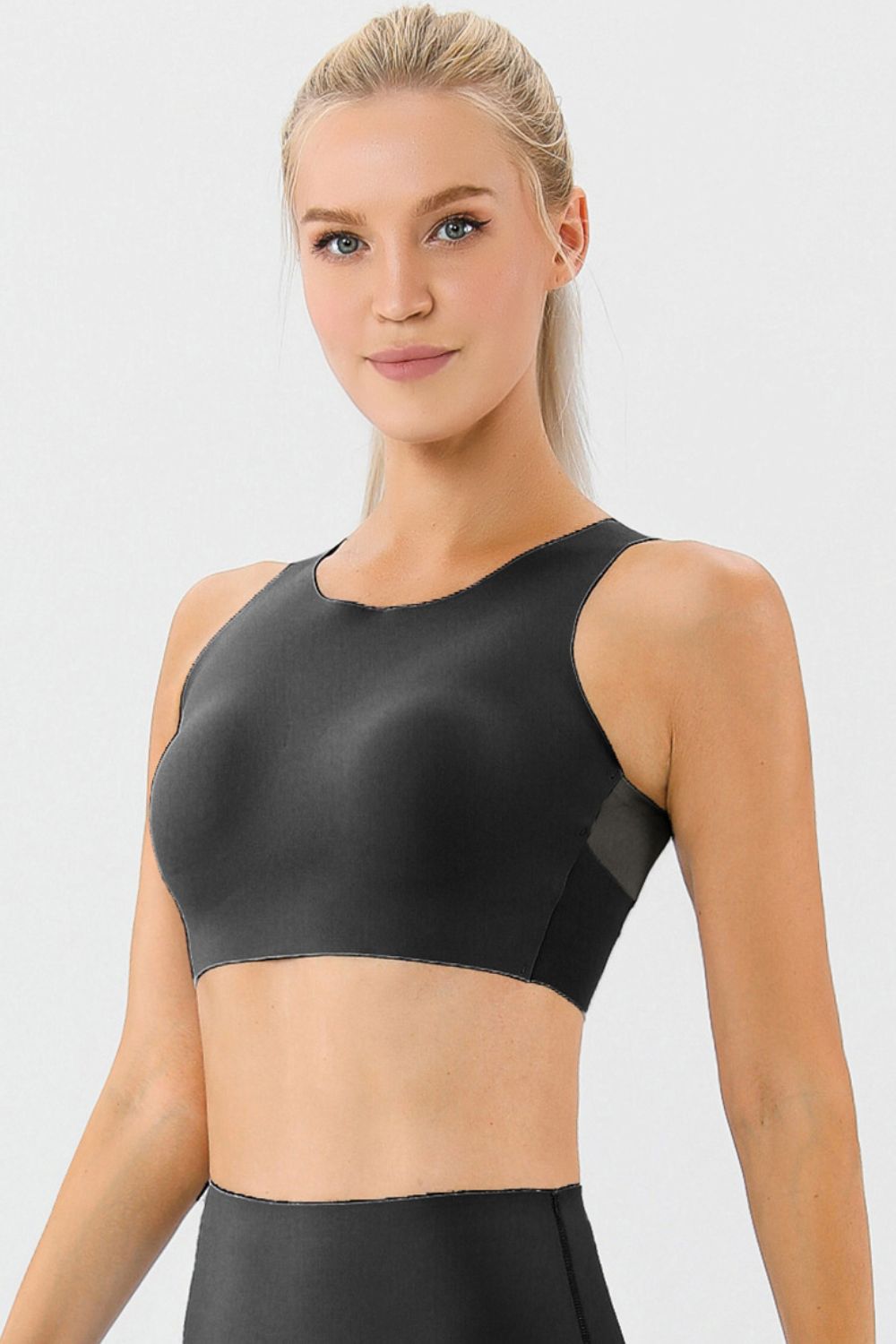 Round Neck Wide Strap Active Bra Main image