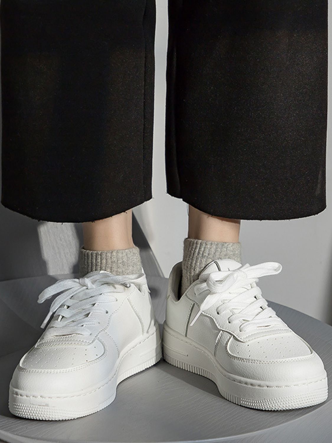 Lace Up Round Toe Platform Shoes Secondary image