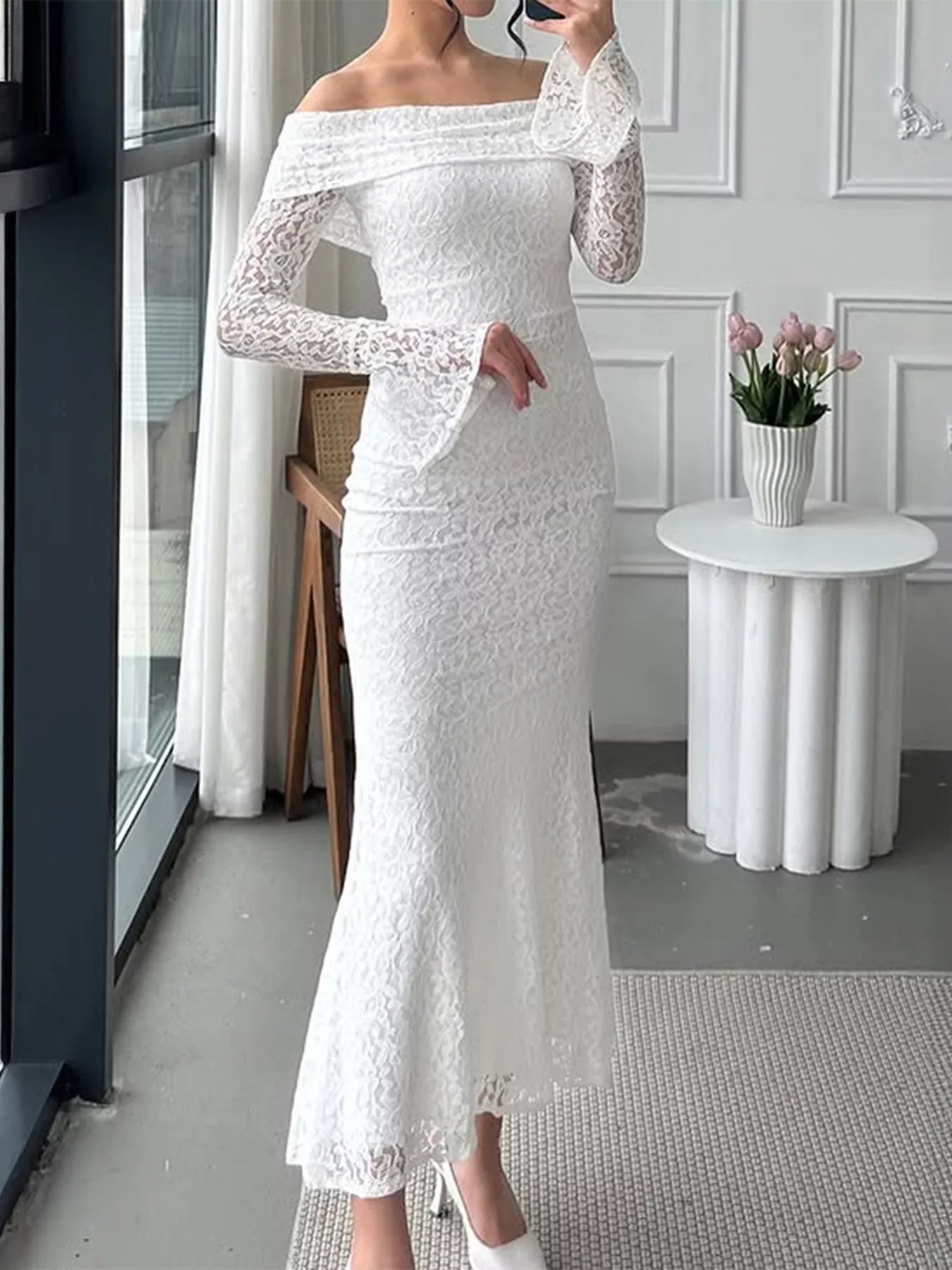 Off-Shoulder Lace Bodycon Maxi Dress with Thigh Slit Secondary image