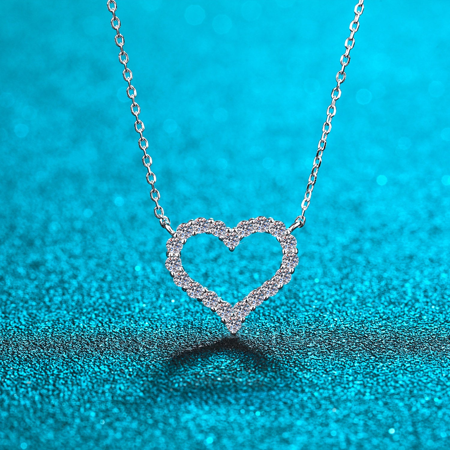 Moissanite 925 Sterling Silver Heart Shape Necklace Secondary image