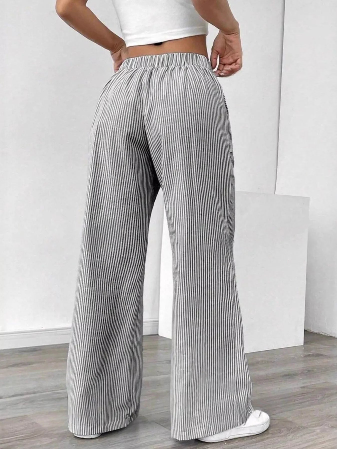 Striped Wide Leg Pants With Pockets Secondary image