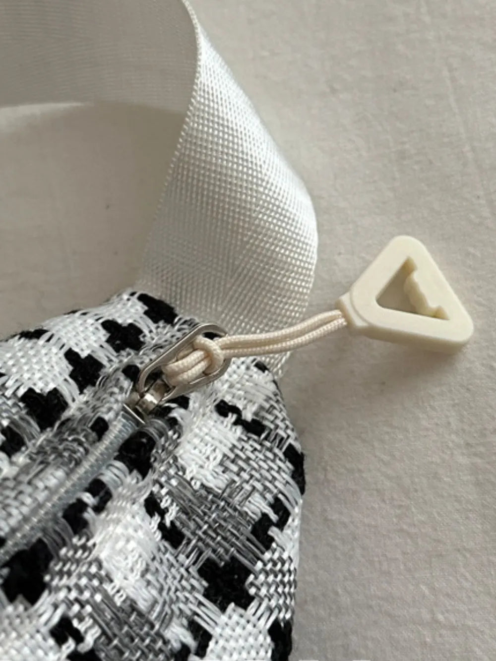 Plaid Crossbody Bag with Wide Adjustable Strap Secondary image