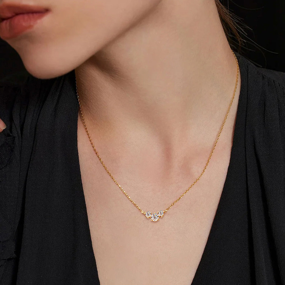 925 Sterling Silver Inlaid Moissanite Necklace Main image
