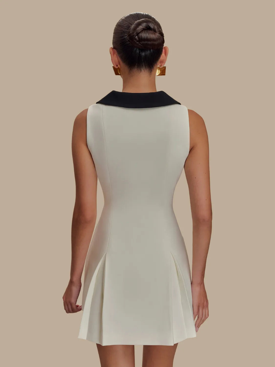 Button-Front Sleeveless Mini Dress - Classic Shift Style Secondary image