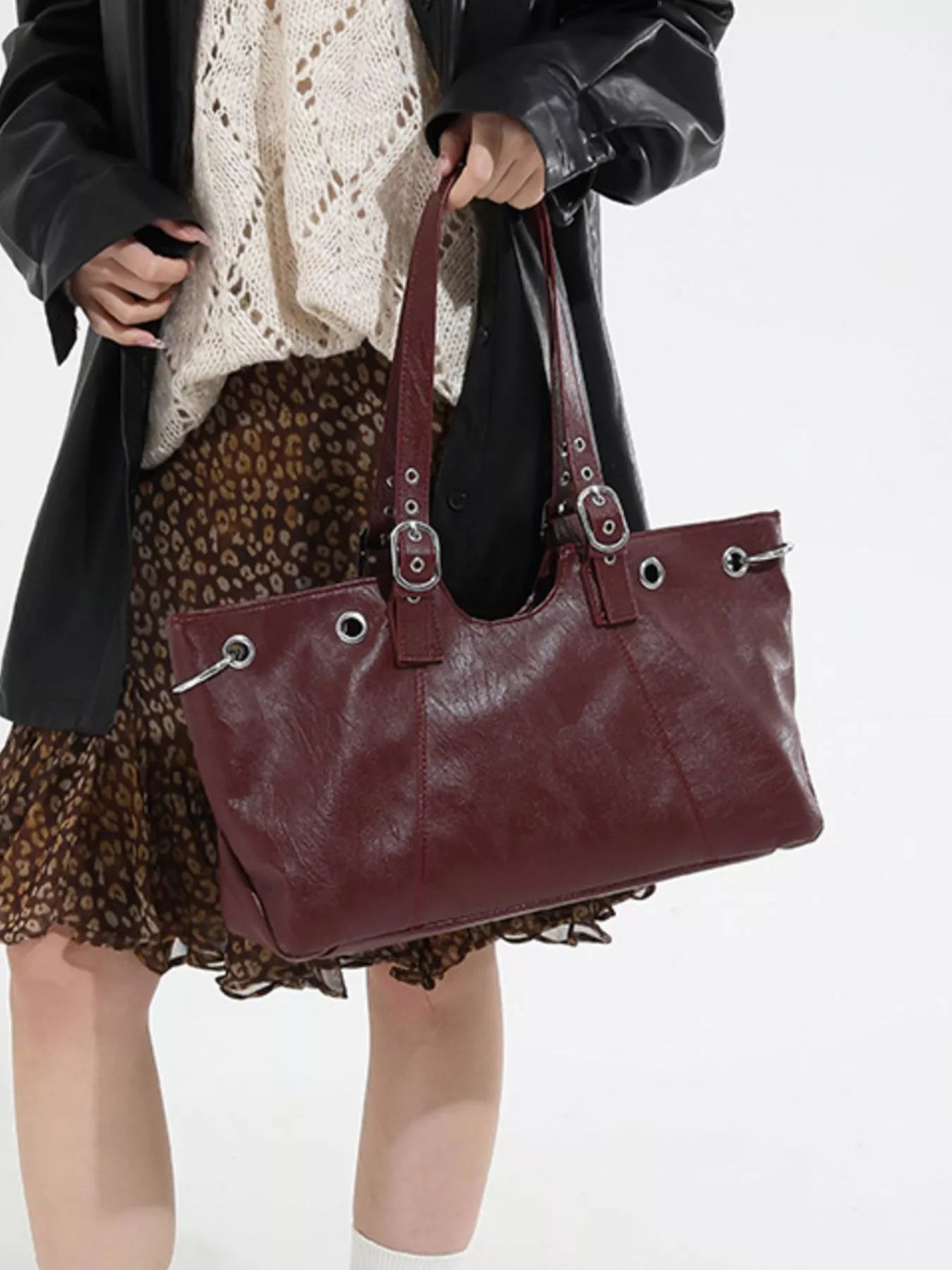 Vintage Style Leather Handbag Secondary image