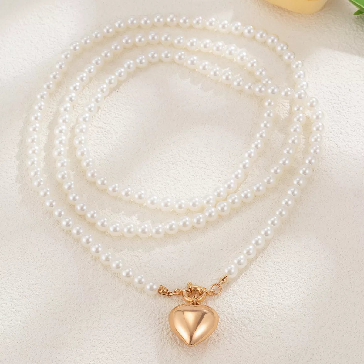 Pearl Chain Heart Necklace Secondary image