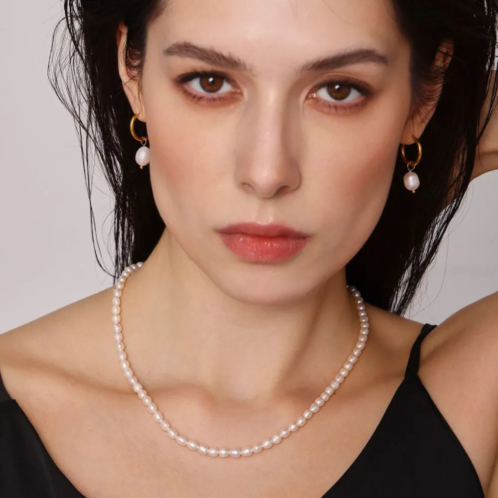 Pearl Necklace, Bracelet and Earrings 4-Piece Jewelry Set Secondary image