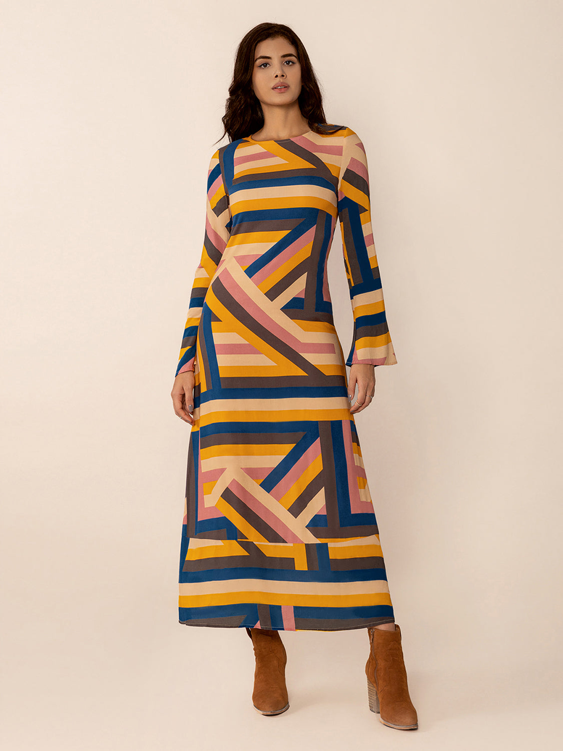 Contrast Round Neck Flare Sleeve Midi Dress Main image