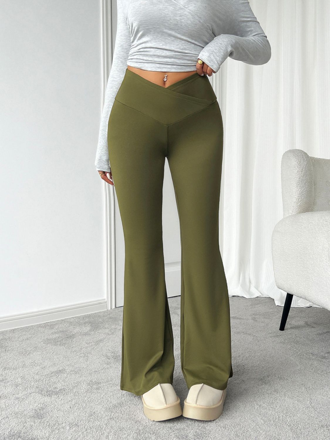 Highly Stretchy Bootcut Pants Main image