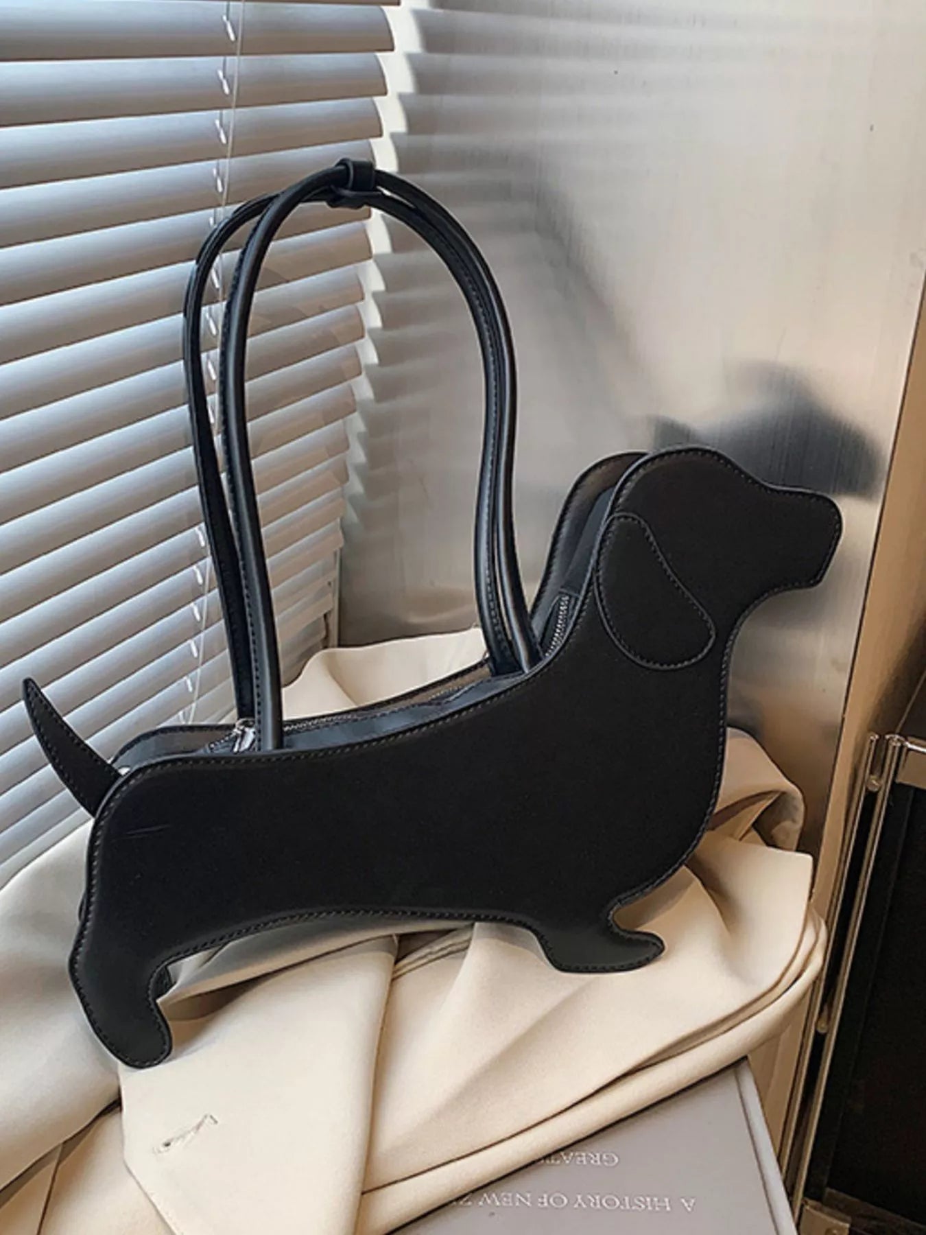 Dachshund Shaped Shoulder Bag Secondary image