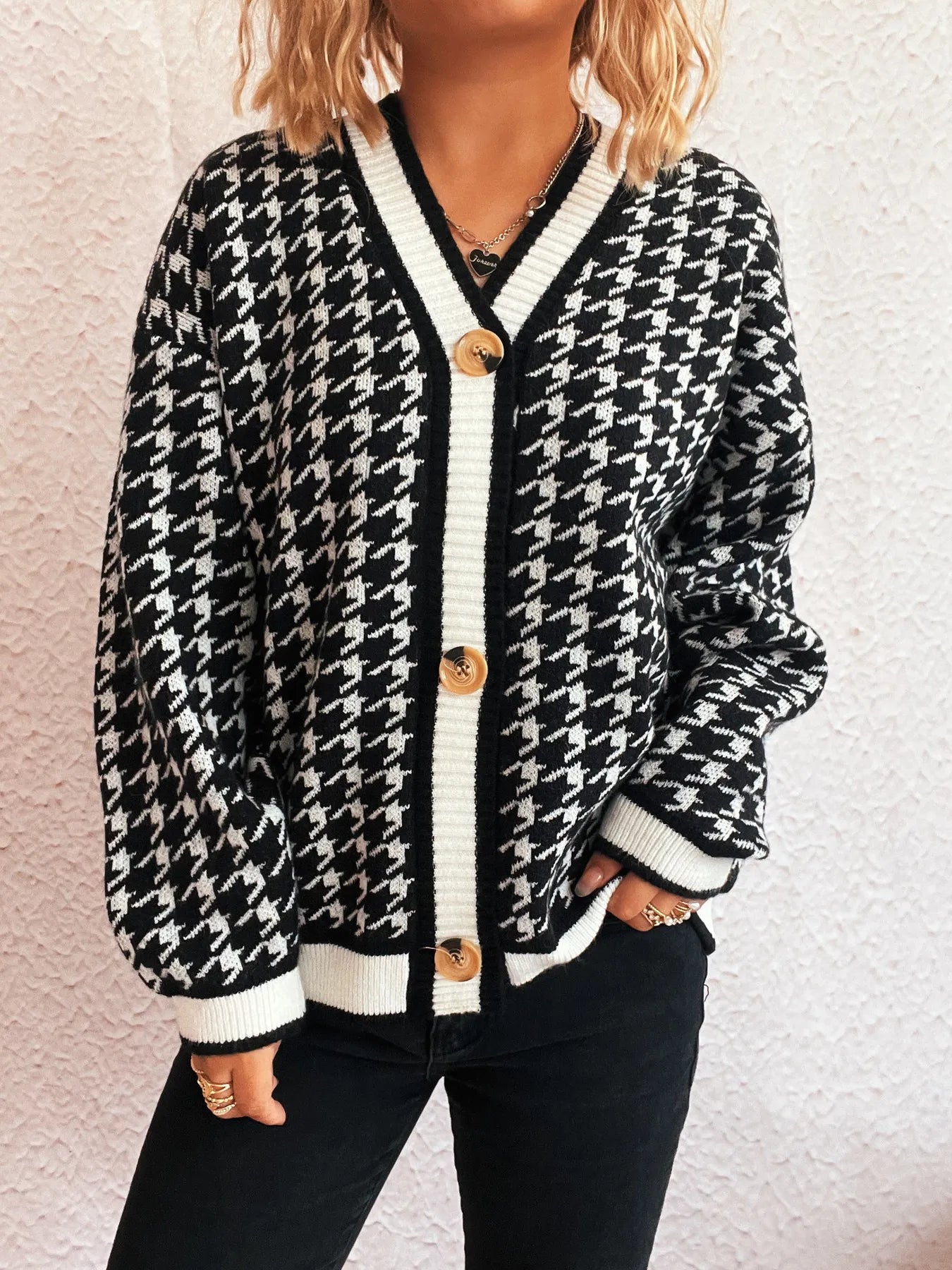 Houndstooth Pattern V-Neck Button-Up Cardigan Secondary image