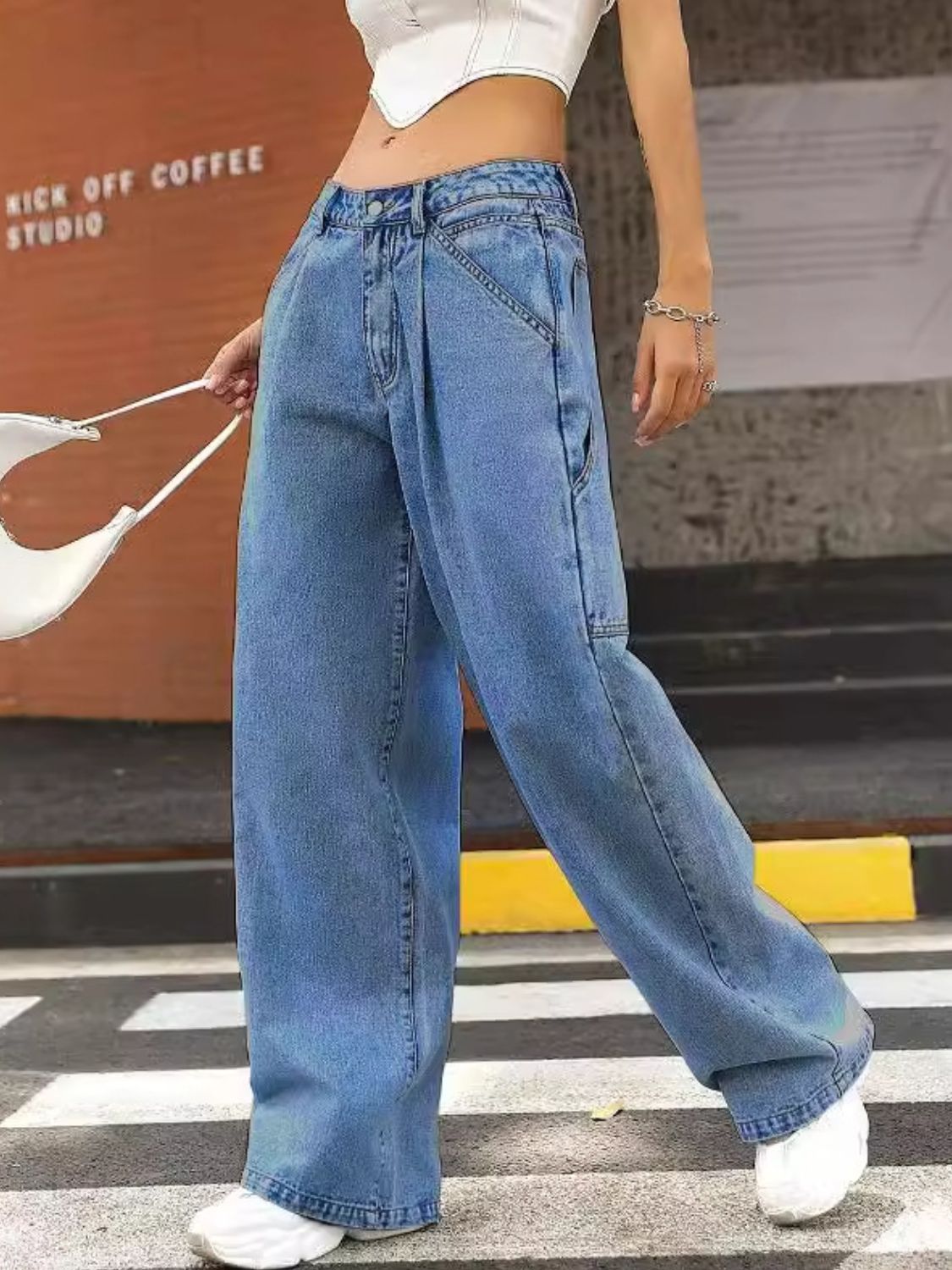 Wide Leg Jeans with Pockets Secondary image