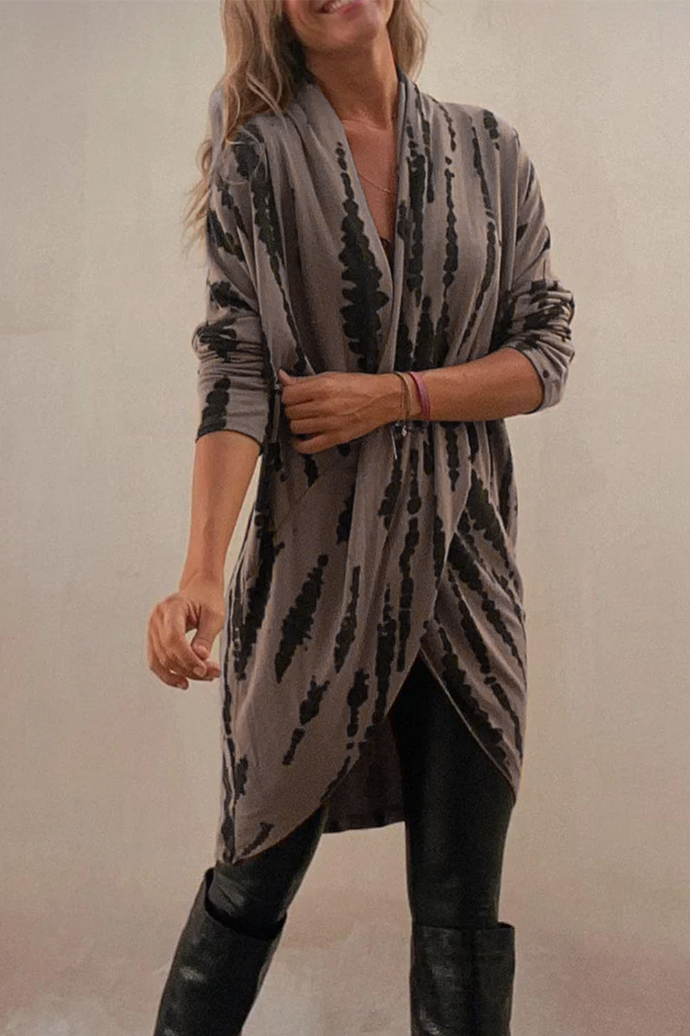 Full Size Contrast Long Sleeve Longline Top Secondary image