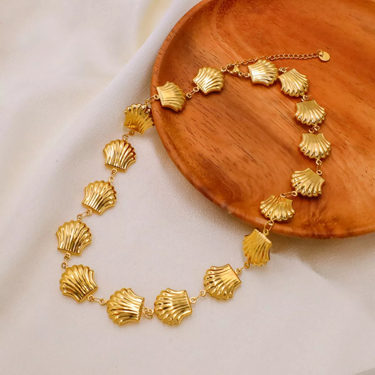 Gold-Plated Shell Necklace Secondary image