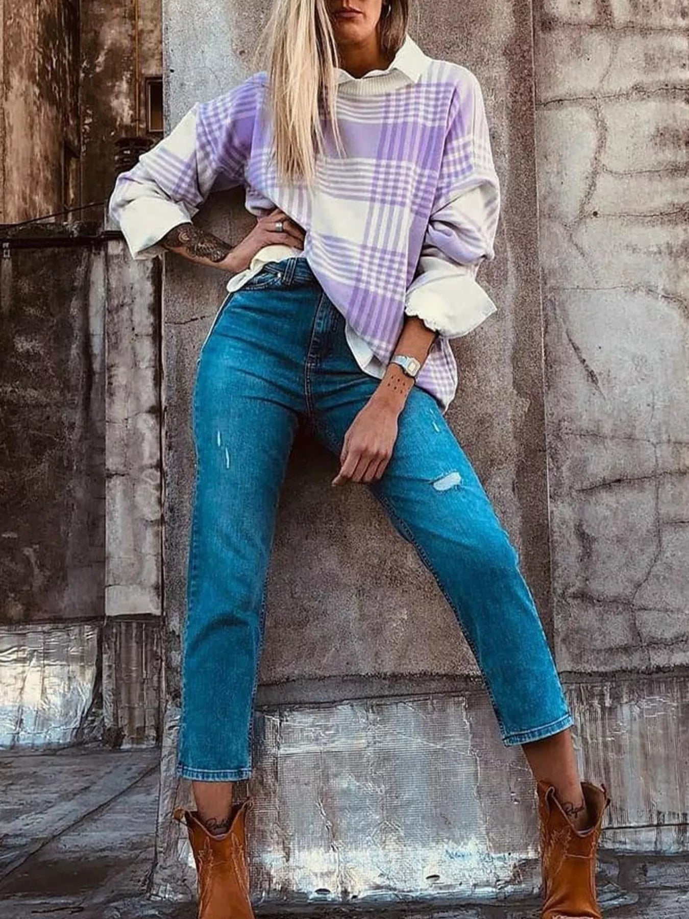 Plaid Round Neck Long Sleeve Sweater Secondary image
