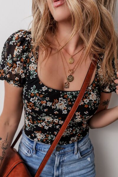 Printed Scoop Neck Short Sleeve Bodysuit Secondary image