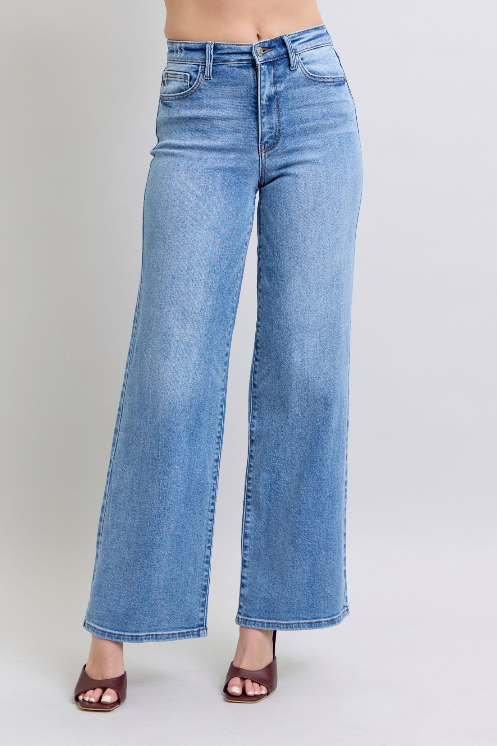 Wide Leg Jeans with Pockets Main image