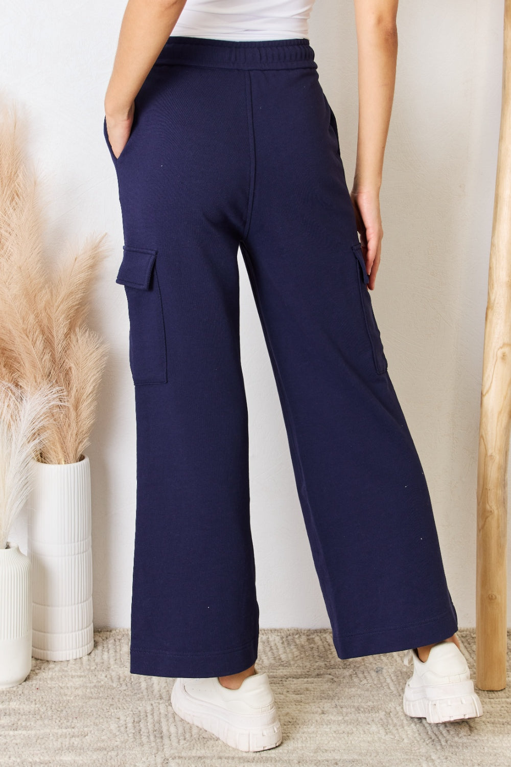 Drawstring Relaxed Cargo Wide Leg Pants Secondary image