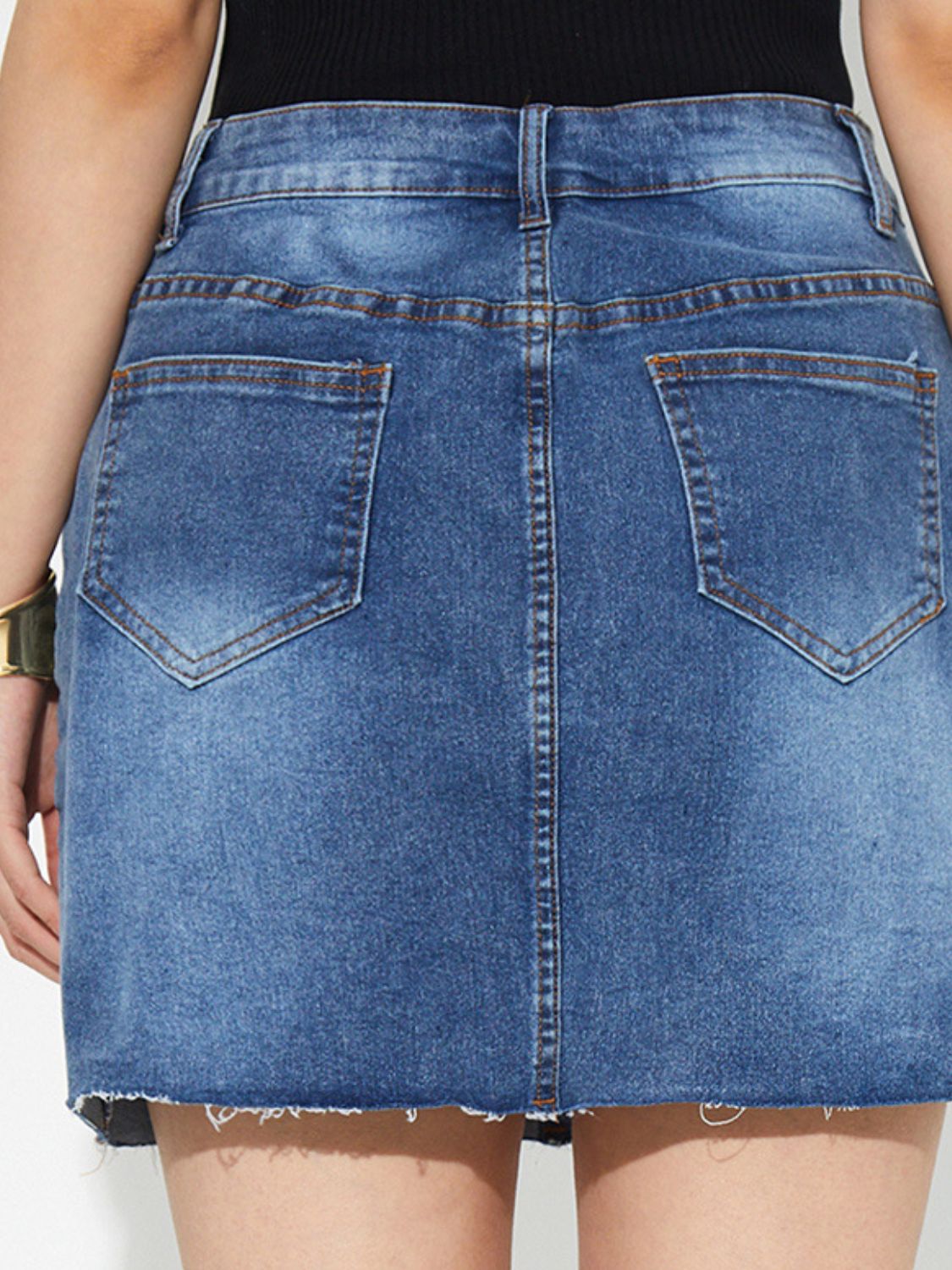 Pocketed Button Up Denim Skirt Secondary image
