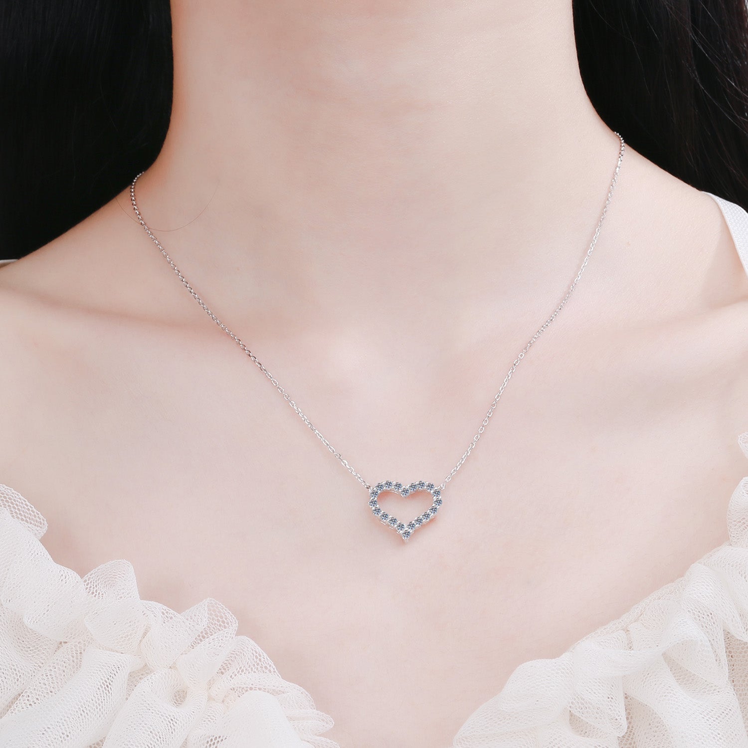 Moissanite 925 Sterling Silver Heart Shape Necklace Main image