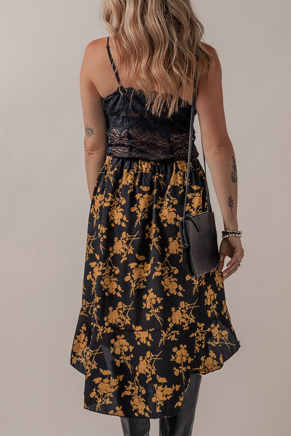 Floral Buttoned Ruffle Hem Skirt Secondary image