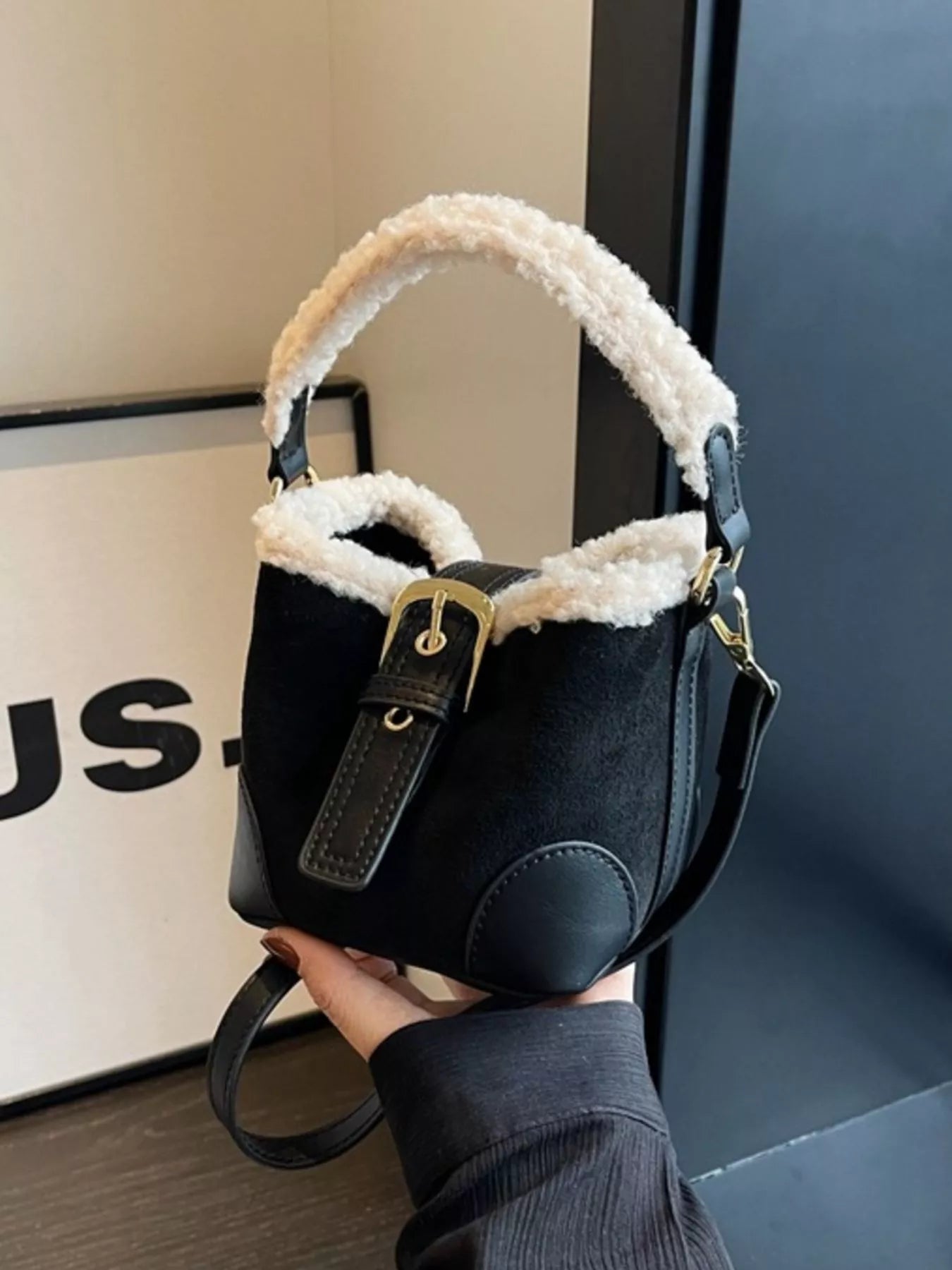 Fuzzy Trim Bucket Crossbody Bag Secondary image