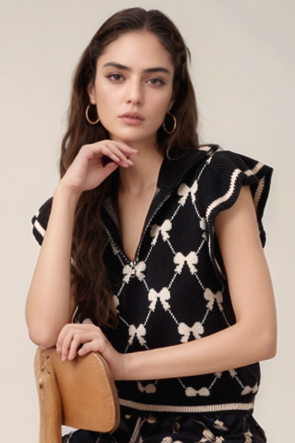Bow Half Zip Sweater Vest Secondary image
