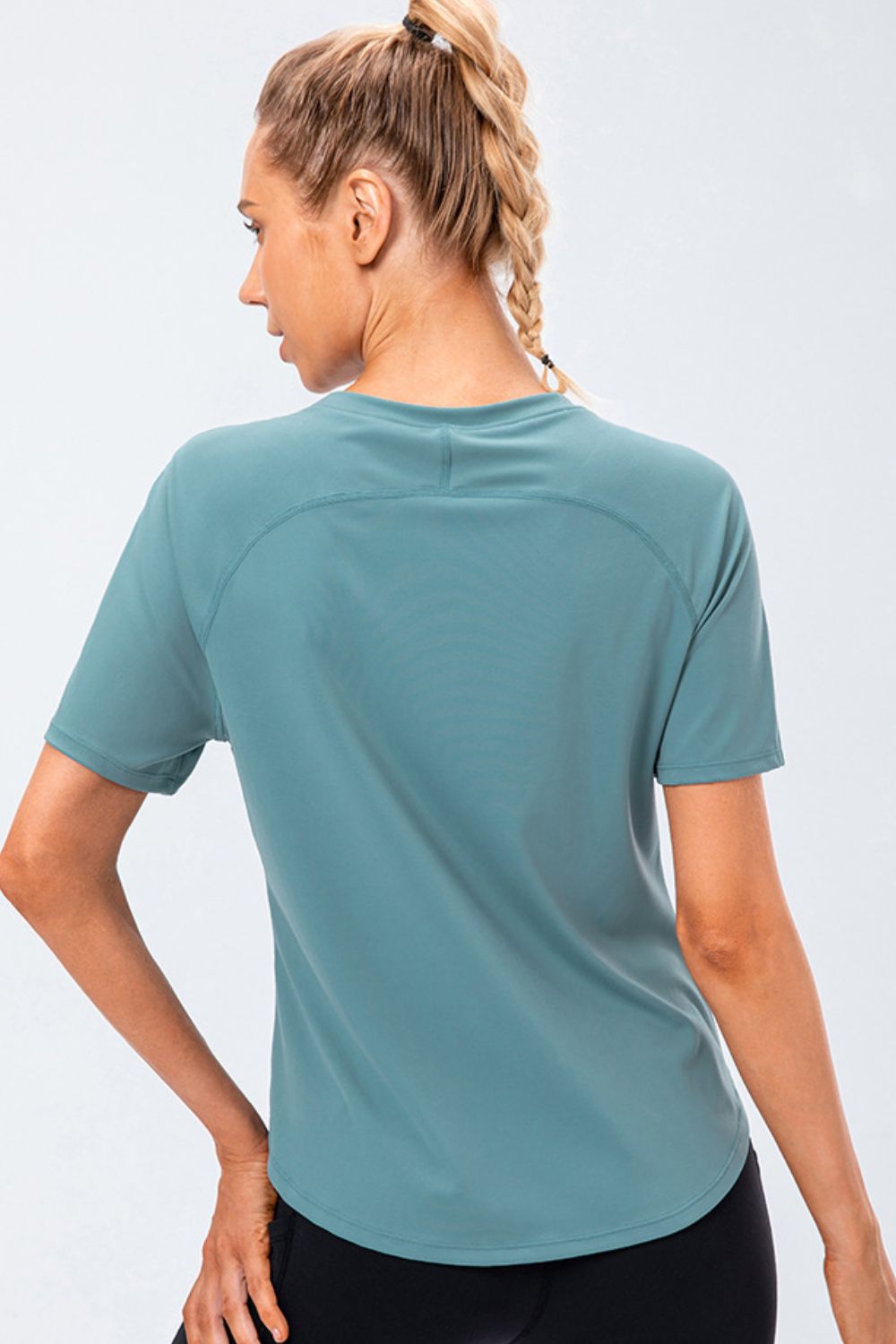 Round Neck Raglan Sleeve Active Tee Secondary image