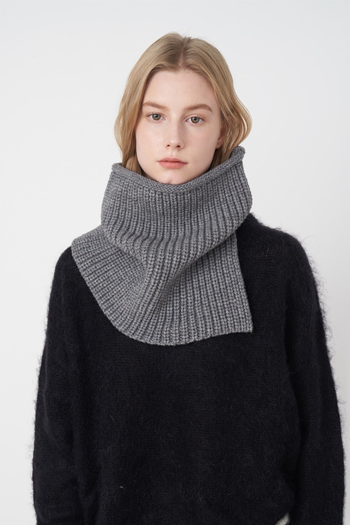 Slit Pullover Knit Scarf Secondary image