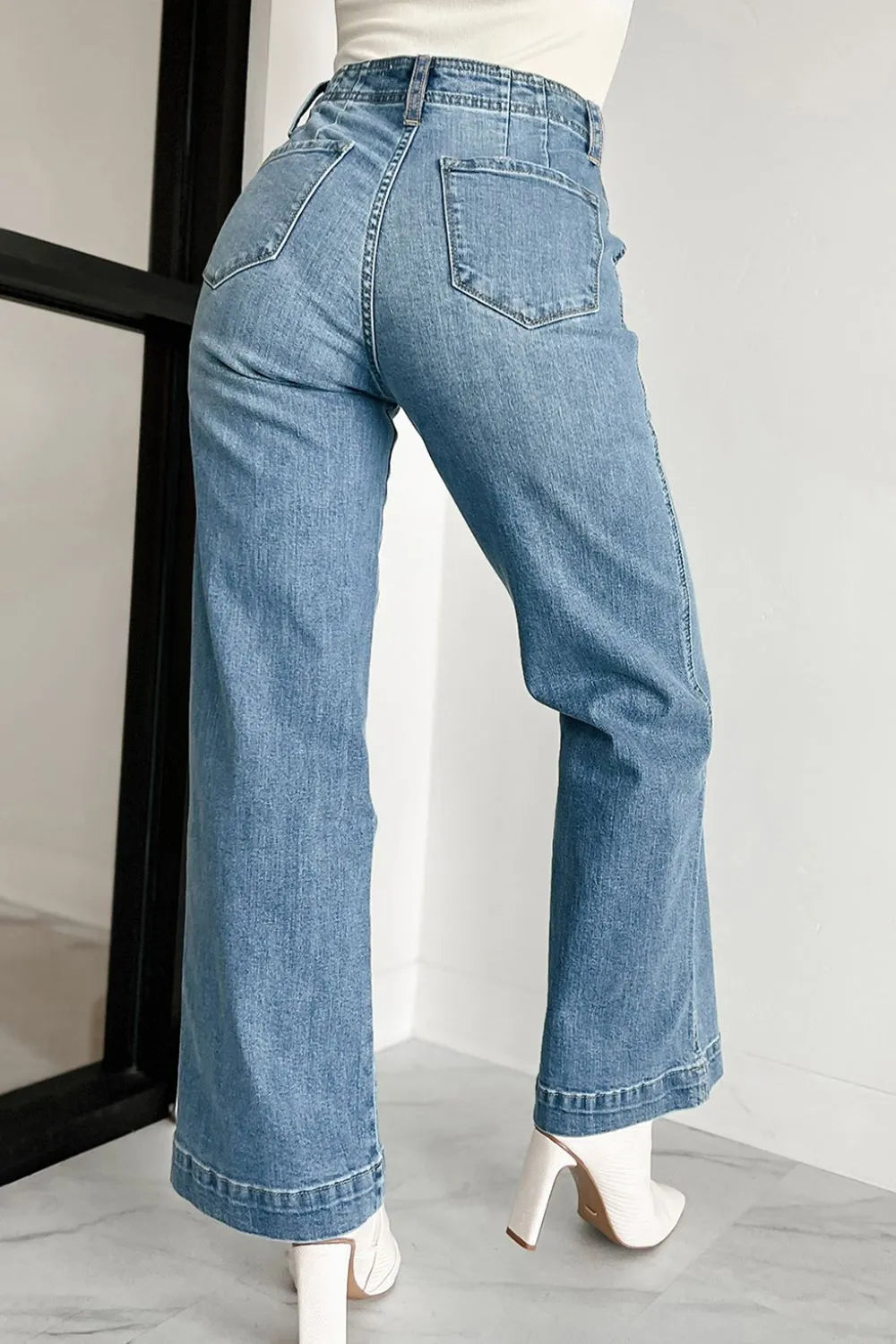 High Waist Jeans with Classic Button Fly Secondary image