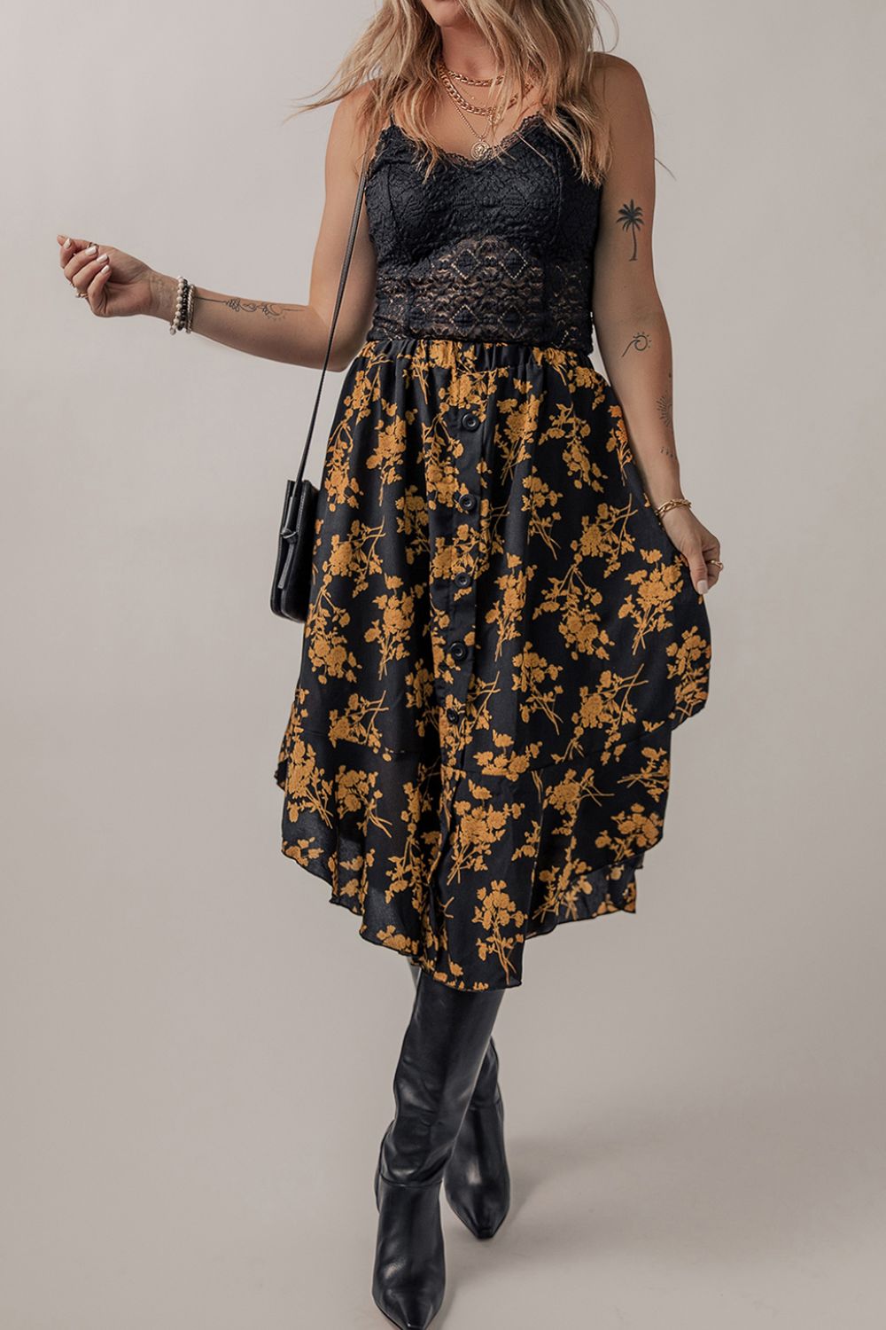 Floral Buttoned Ruffle Hem Skirt Main image