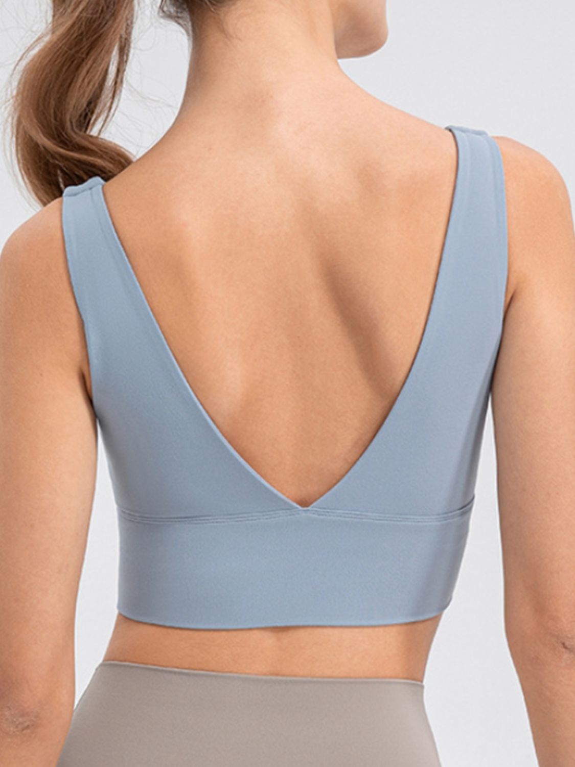 Scoop Neck Wide Strap Active Tank Secondary image